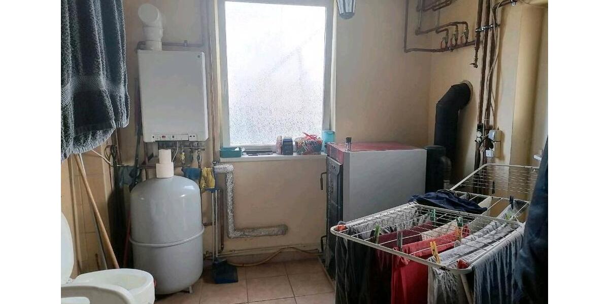 Mehrfamilienhaus, Wohnhaus Dargun - 8 Zimmer, 240 m&sup2;, 185.000&euro; | Angebot:26051246