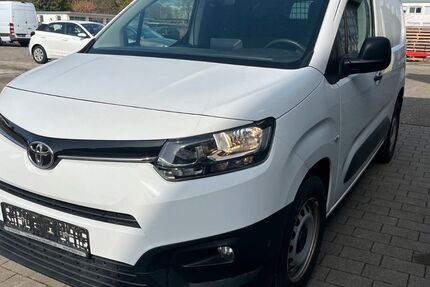 Toyota Proace City 93.954 km 12.100 &euro; Neu-Ulm 89231