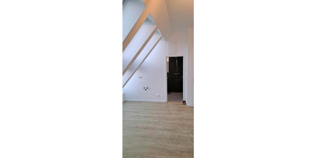 Dachgeschoßwohnung Bremen Schwachhausen - 1 Zimmer, 27 m&sup2;, 680&euro; | Angebot:26443702