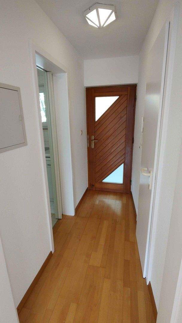 Gute Lage, hell, ruhig, frisch renoviert 1 zimmer