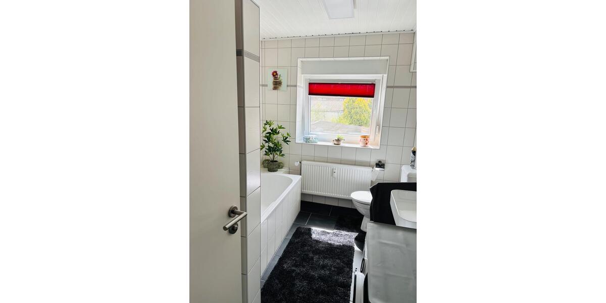Etagenwohnung Lehre - 3 Zimmer, 108 m&sup2;, 850&euro; | Angebot:26338147