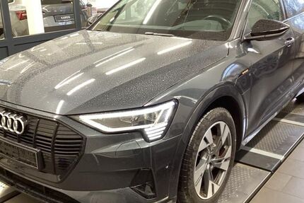 Audi e-tron 73.621 km 32.009 &euro; Hagen 58091