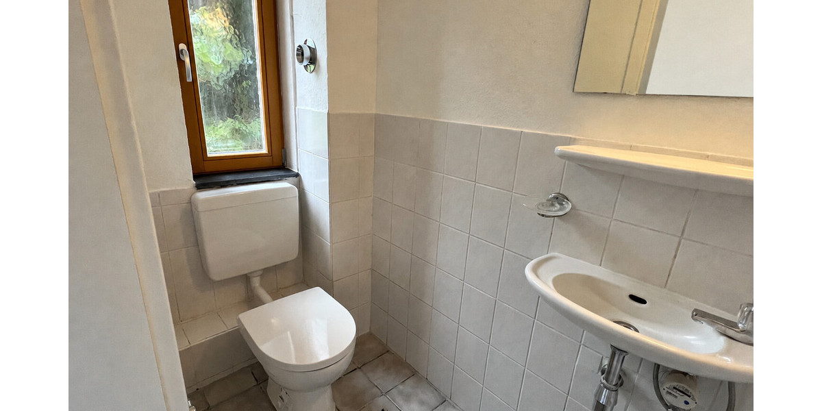 Kompakte 2-Zimmer-Wohnung mit eigener Gartenfläche in Königswinter-Heisterbacherrott - Etagenwohnung Königswinter Thomasberg | Angebot:27097646