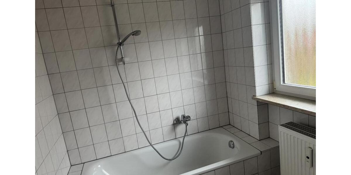 Etagenwohnung Wallersdorf - 3 Zimmer, 76 m&sup2;, 760&euro; | Angebot:25378096