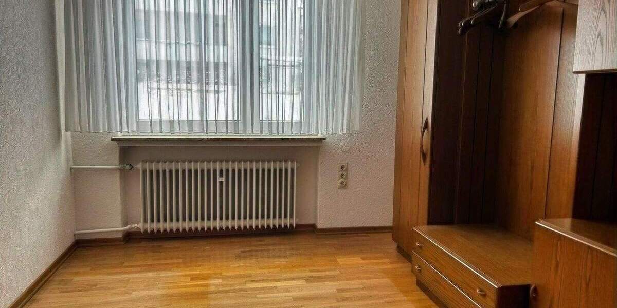 Einfamilienhaus Steinheim Sandebeck - 9 Zimmer, 209 m&sup2;, 249.000&euro; | Angebot:25069585