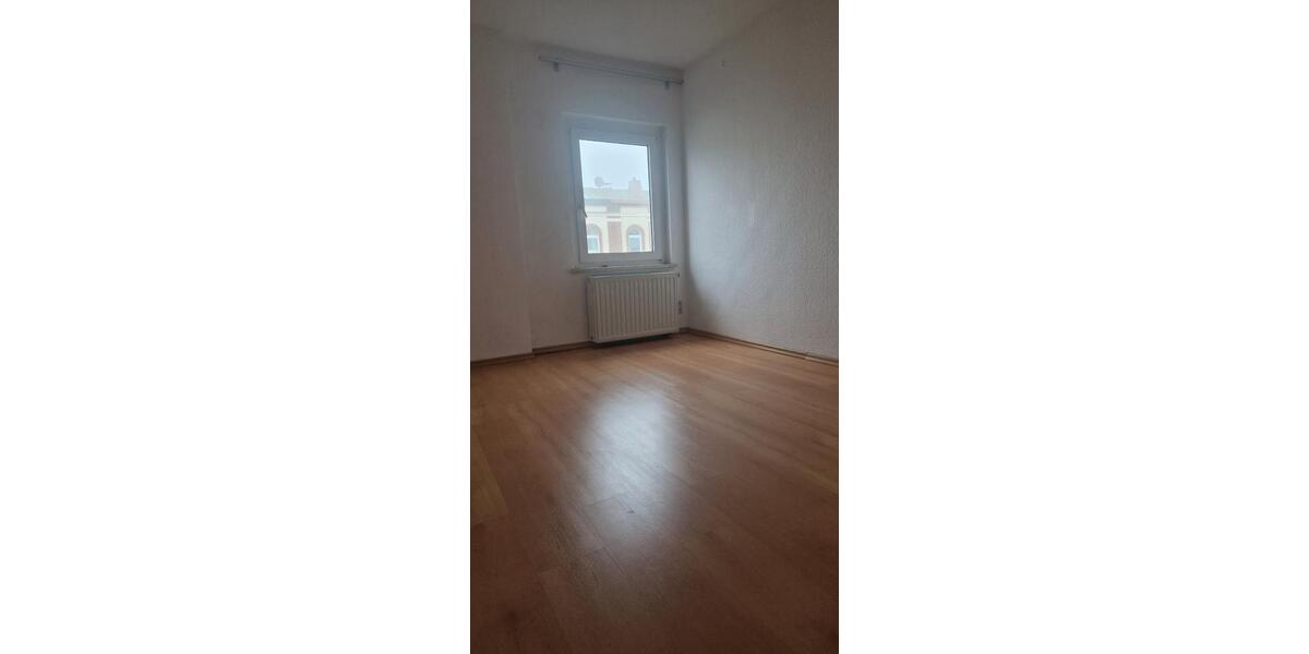 Etagenwohnung Schöneck/Vogtland Vogtland - 4 Zimmer, 100 m&sup2;, 99.000&euro; | Angebot:26785567