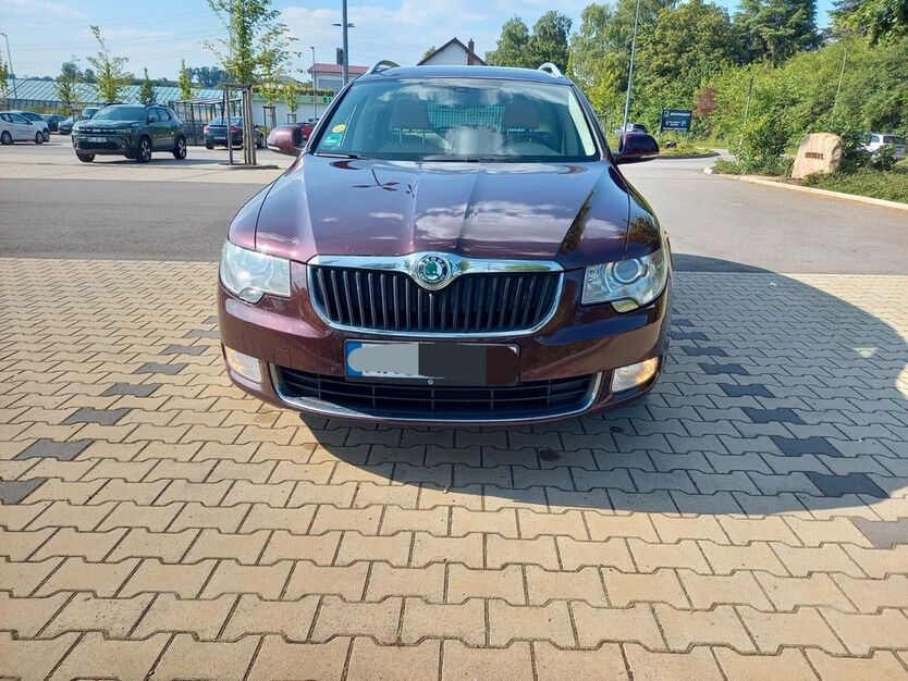 Skoda Superb 269.000 km 6.999 € Schiffweiler 66578