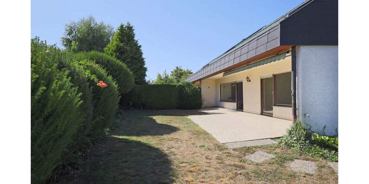 Platz für die ganze Familie - Großzügiges Haus mit schönem Garten in Nufringen 7 zimmer