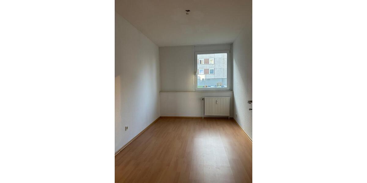 Erdgeschoßwohnung Waldbröl - 3 Zimmer, 86 m&sup2;, 585&euro; | Angebot:25434235