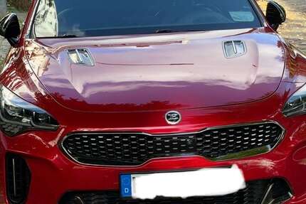 Kia Stinger 61.350 km 29.400 &euro; Hamburg 22765