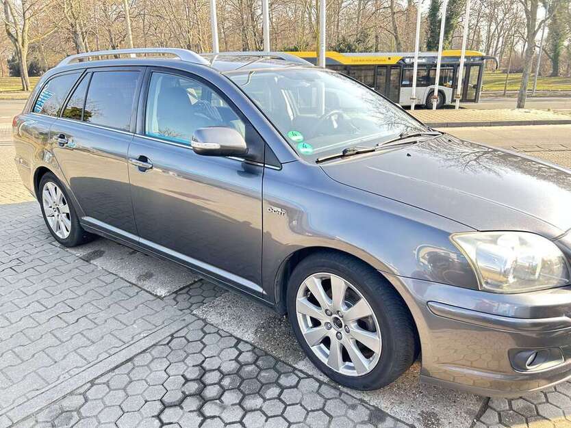 Avensis