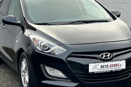 Hyundai i30 92.000 km 8.400 &euro; Münzenberg Gambach 35516