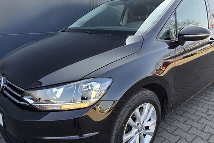 VW Touran 122.000 km 12.990 &euro; Radebeul 01445