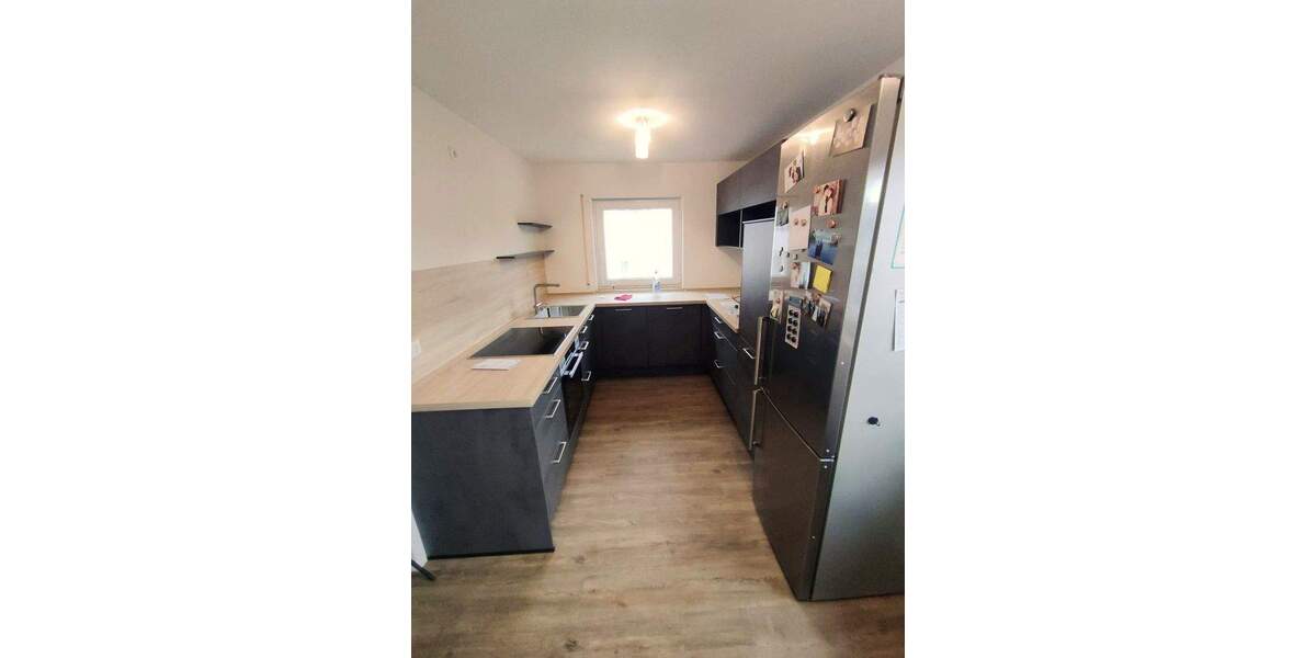 Etagenwohnung Laichingen - 6 Zimmer, 120 m&sup2;, 1.300&euro; | Angebot:25449408