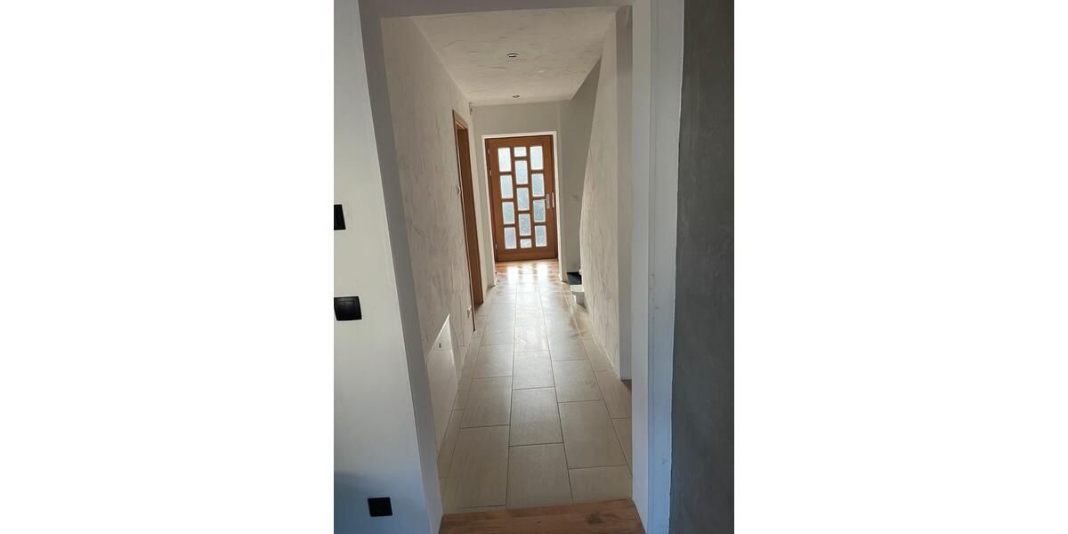 Einfamilienhaus Schmalkalden - 9 Zimmer, 170 m&sup2;, 350.000&euro; | Angebot:25452997