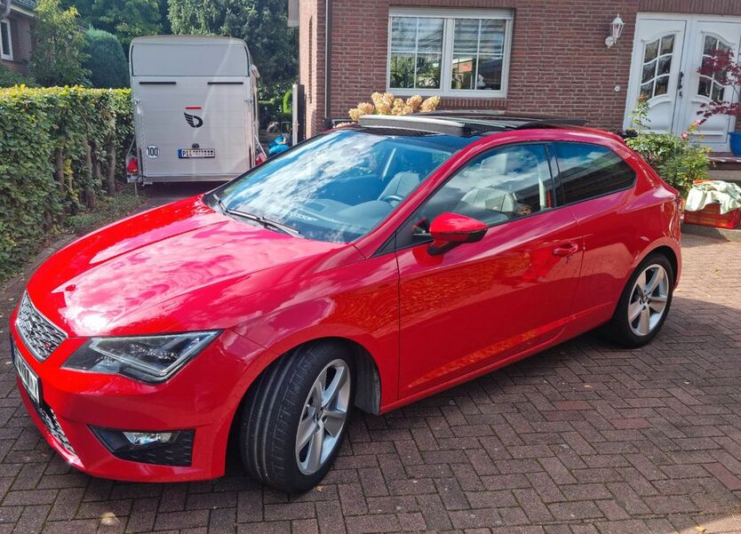 Seat Leon 65.598 km 14.500 € Halstenbek 25469