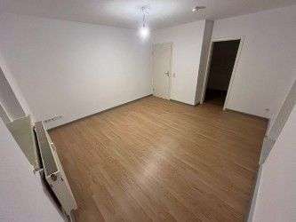 Wohnung Glauchau - 3 Zimmer, 61 m&sup2;, 305&euro; | Angebot:27669277