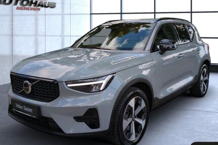 Volvo XC40 14.800 km 31.990 &euro; München 81825