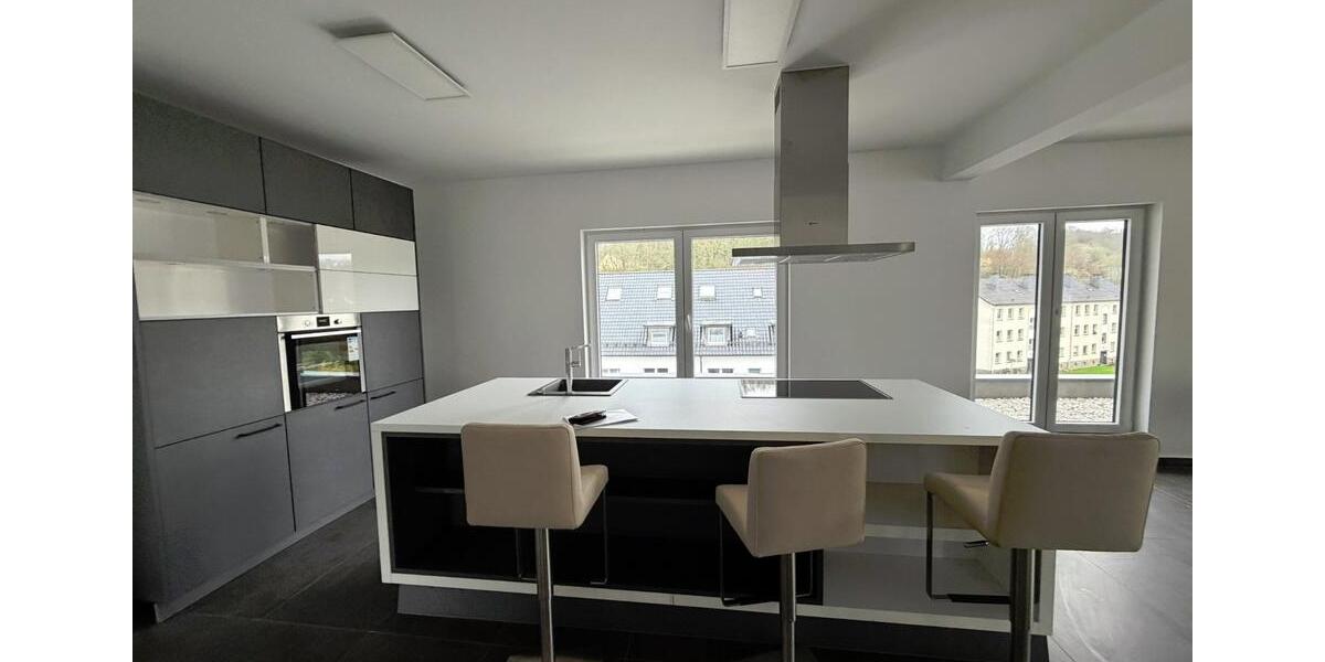 Einfamilienhaus Gummersbach Berstig Süd - 2 Zimmer, 200 m&sup2;, 1.720&euro; | Angebot:25646834