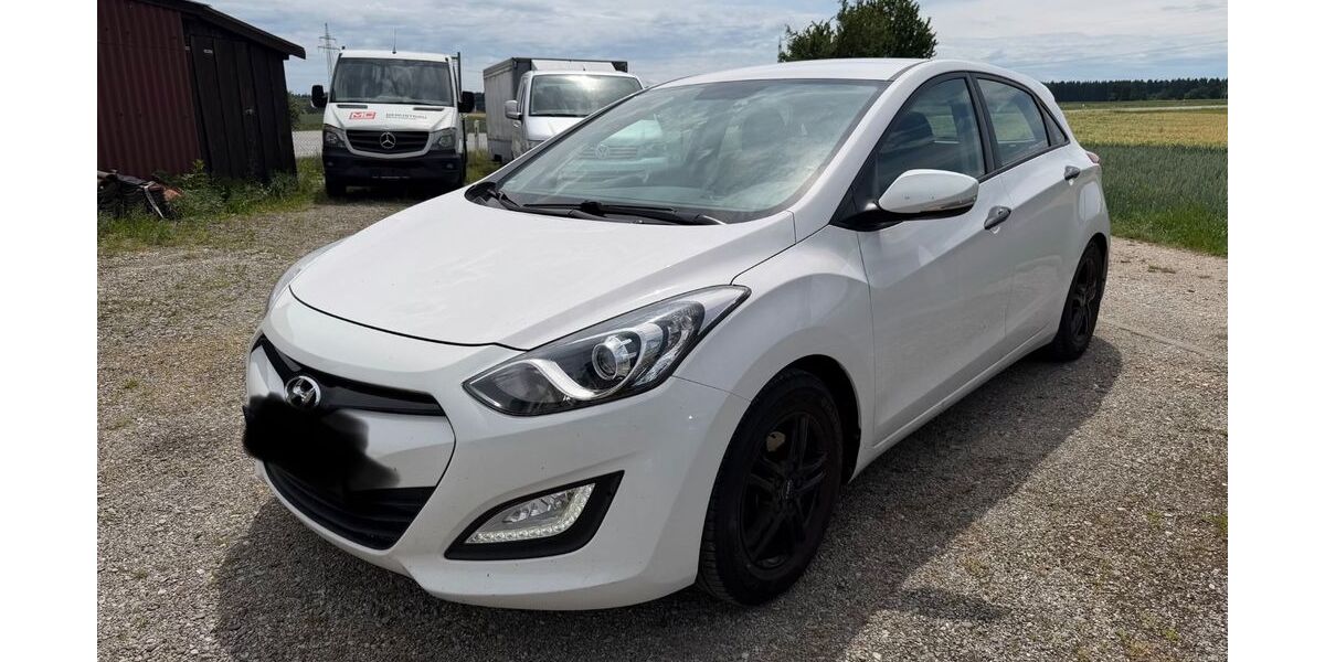 Hyundai i30 118.000 km 5.490 &euro; Hohenlinden bei München 85664