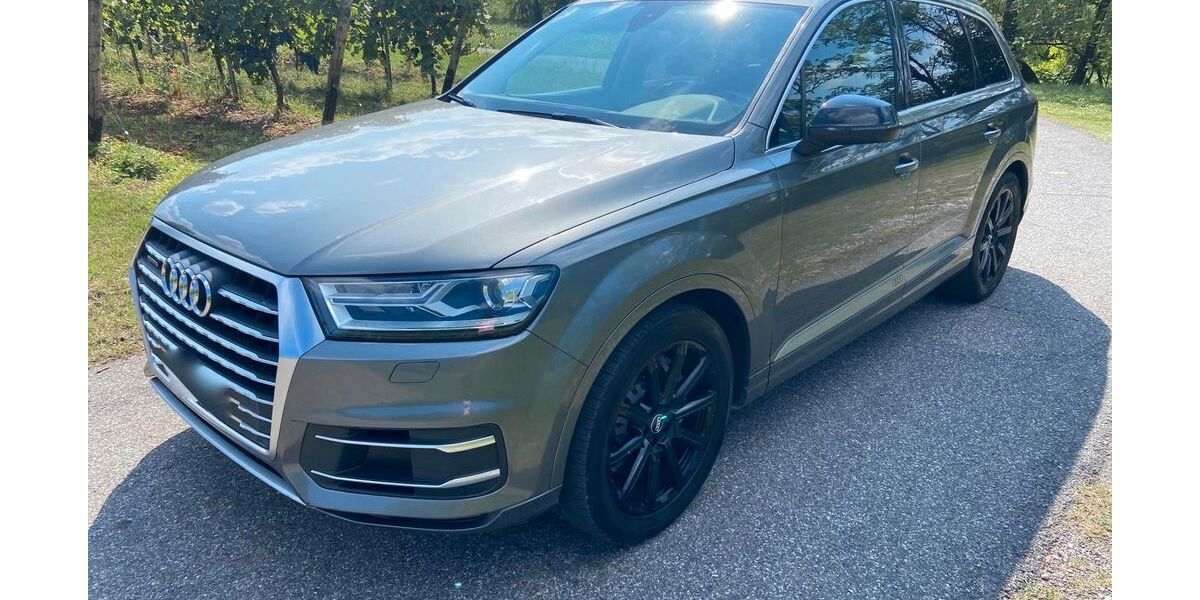 Audi Q7 270.000 km 20.500 &euro; Rosenheim 83022