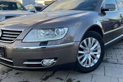VW Phaeton 289.510 km 5.690 &euro; München 81825