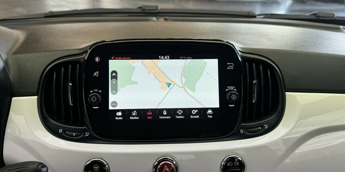 Fiat 500 1.0 Dolcevita Mild-Hybrid CarPlay 1. Hand 25.490 km 12.970 &euro; Lich 35423