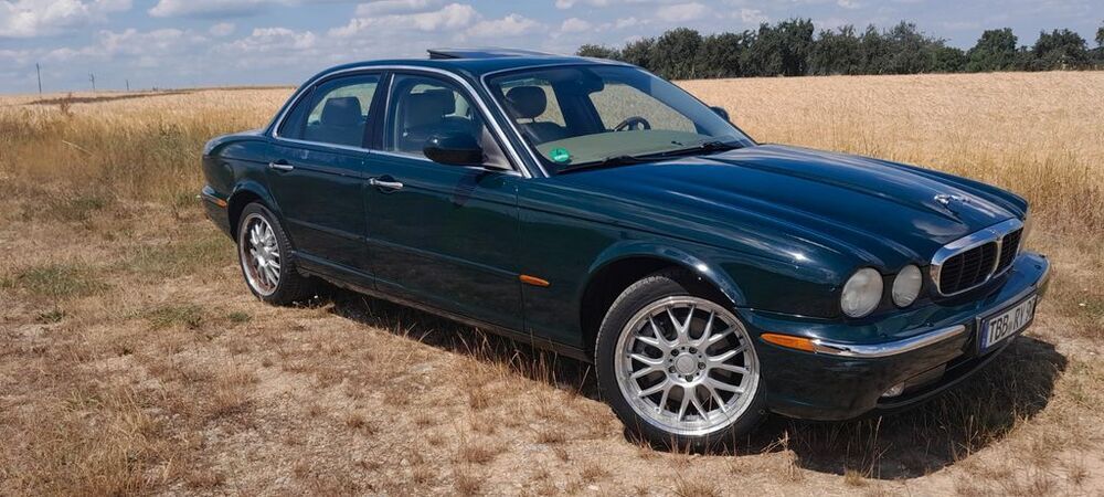 XJ