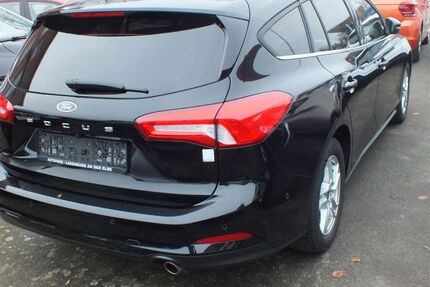 Ford Focus 61.500 km 14.999 &euro; Lauenburg/-Elbe 21481