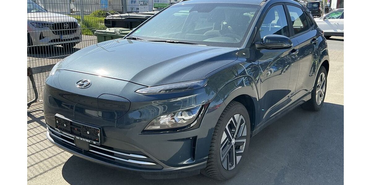 Hyundai KONA 32.124 km 16.800 &euro; Eitorf 53783