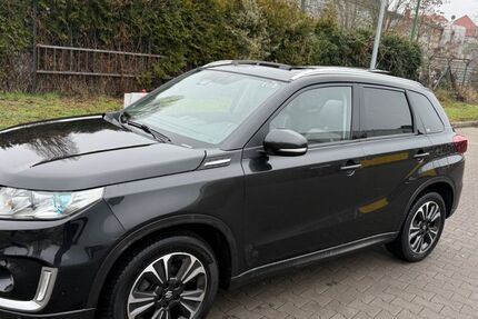 Suzuki Vitara 210.212 km 11.200 &euro; Berlin (Spandau) 13587