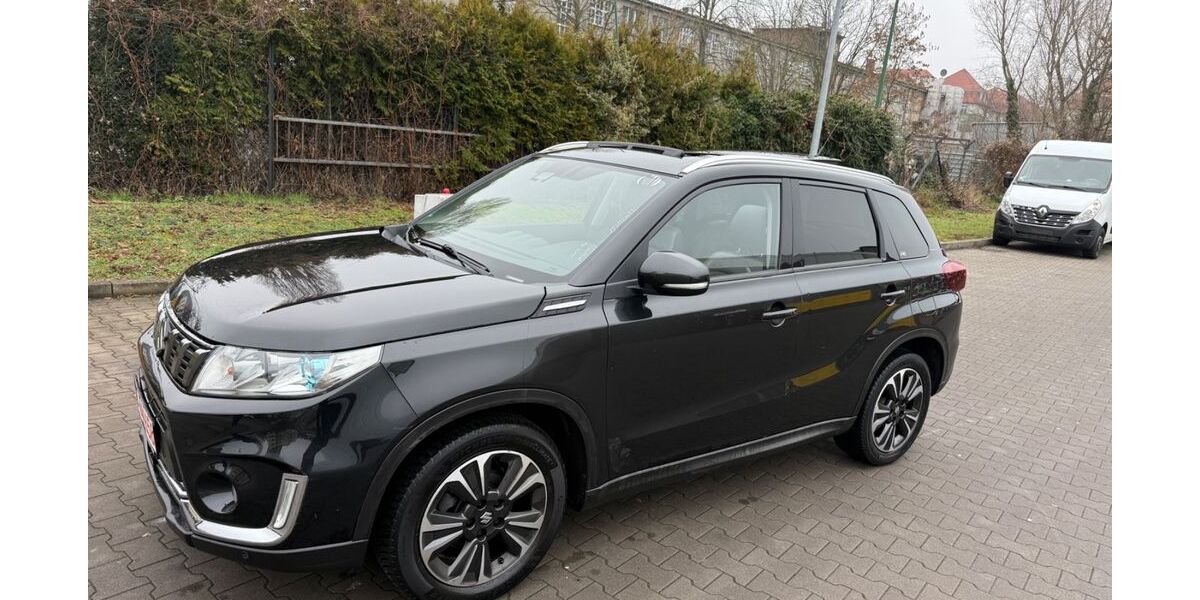 Suzuki Vitara 210.212 km 11.700 &euro; Berlin (Spandau) 13587
