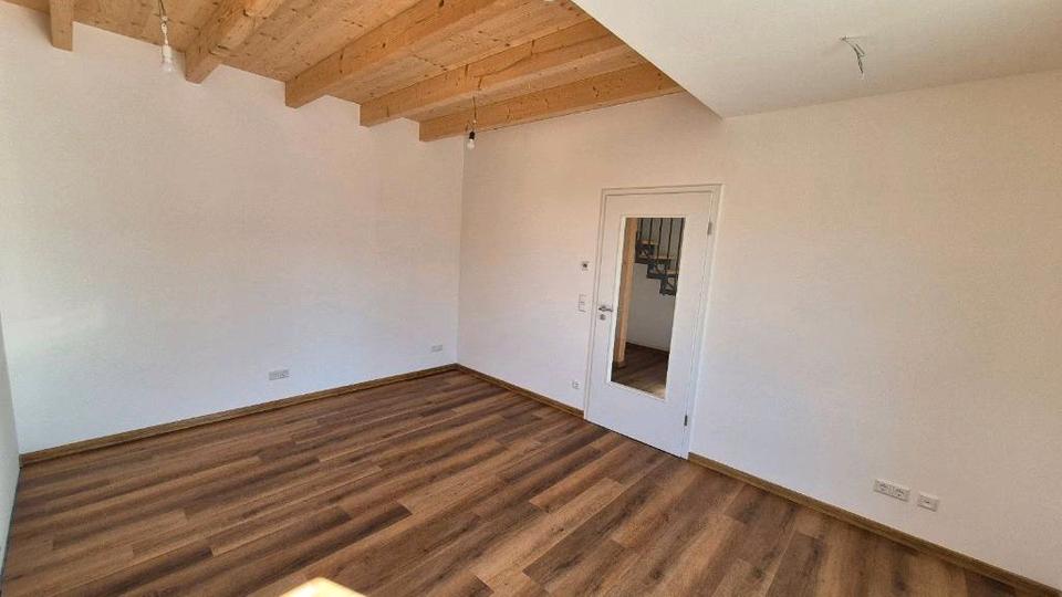 Maisonettenwohnung Schleusingen - 2.5 Zimmer, 85 m&sup2;, 680&euro; | Angebot:25993603