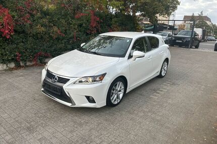 Lexus CT 200h