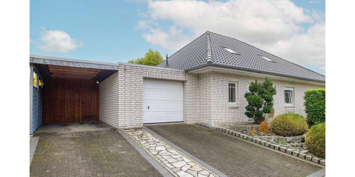 Bildschöner Walmdach-Bungalow in Vollausstattung ! PV & Solar und weitere Highlights in Top-Lage 7 zimmer