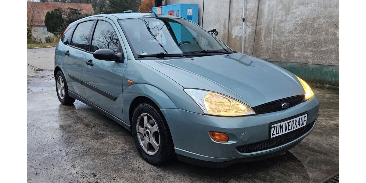 Ford Focus 163.000 km 1.290 € Oederan 09569