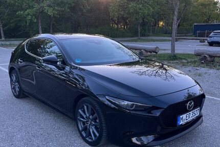 Mazda 3 104.000 km 18.500 &euro; Puchheim 82178