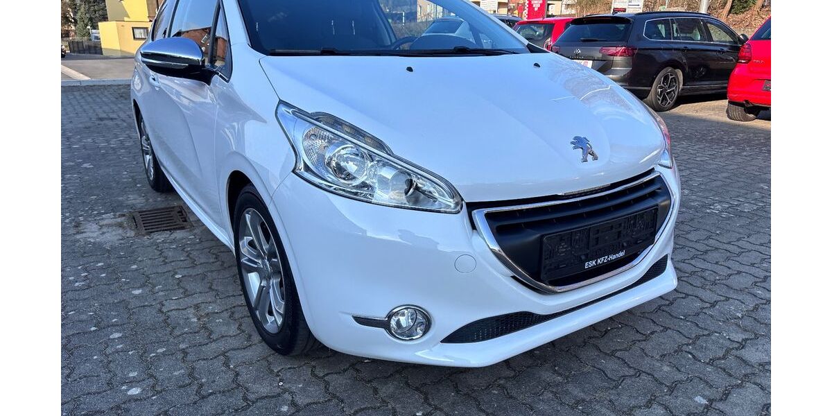 Peugeot 208 73.987 km 7.600 &euro; Sonneberg 96515