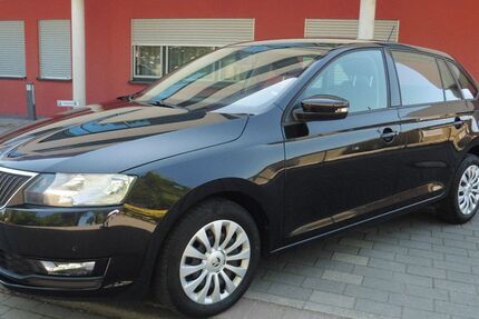 Skoda Rapid 84.800 km 10.699 &euro; Bad-Friedrichshall 74177