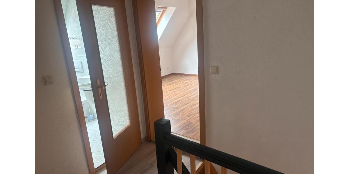Etagenwohnung Hettstedt - 4 Zimmer, 80 m&sup2;, 550&euro; | Angebot:26535299