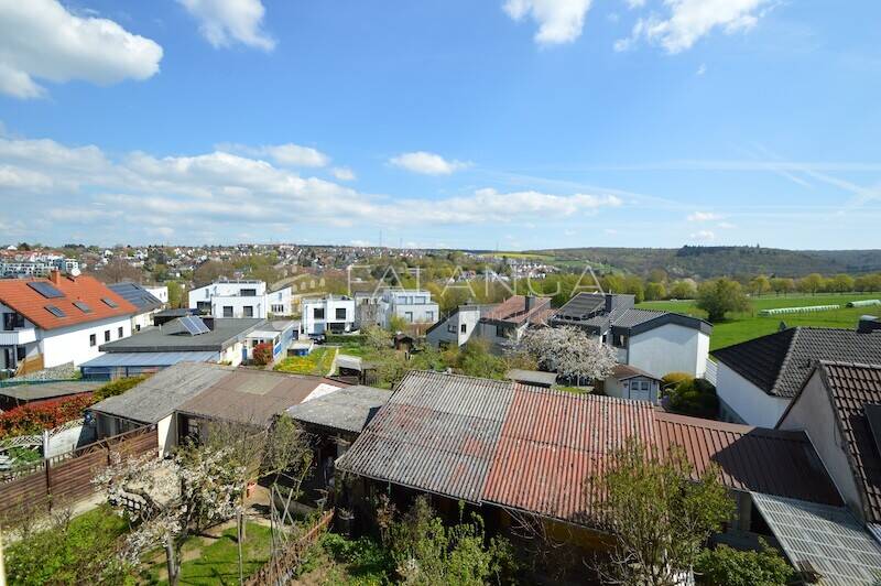 Reihenmittelhaus Idstein - 4 Zimmer, 94 m&sup2;, 399.000&euro; | Angebot:26362445