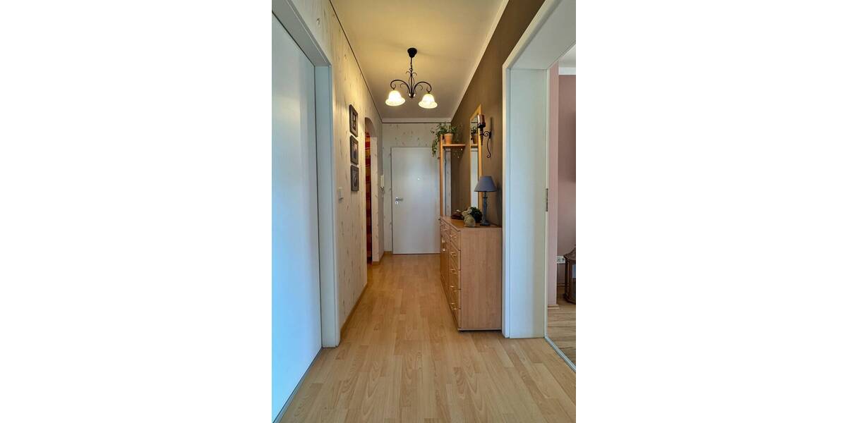 Etagenwohnung Bischofswerda - 3 Zimmer, 72 m&sup2;, 94.000&euro; | Angebot:26117724