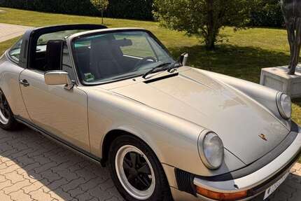 Porsche 911 19.849 km 77.900 € Blender 27337