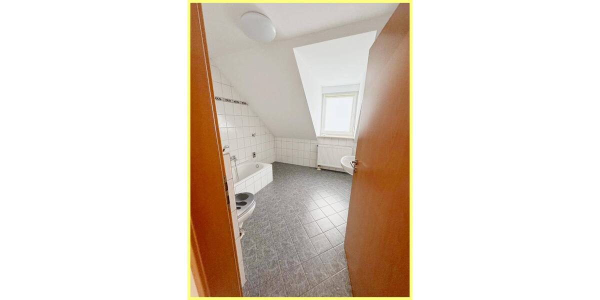 Etagenwohnung Neumarkt in der Oberpfalz Neumarkt - 4 Zimmer, 100 m&sup2;, 840&euro; | Angebot:26798585