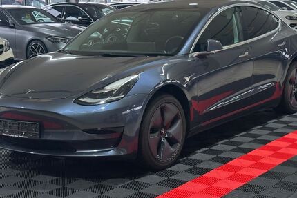 Tesla Model 3 207.000 km 17.490 &euro; Oberhausen 46047