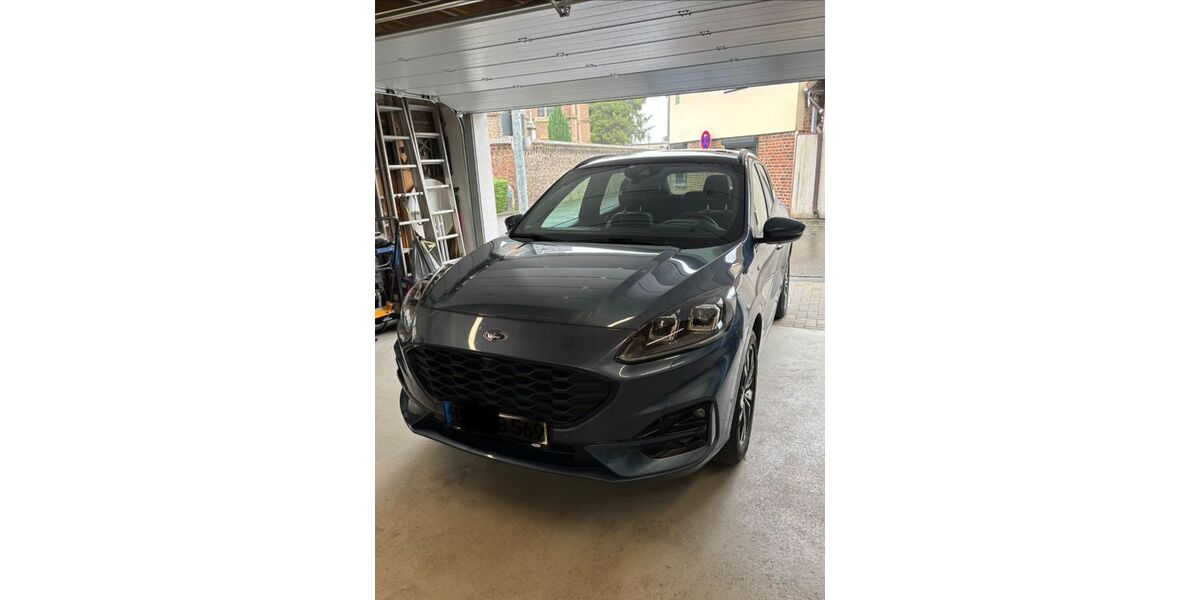 Ford Kuga 74.987 km 16.300 &euro; Elsdorf 50189