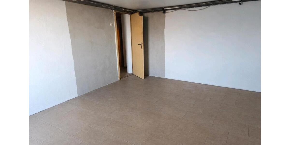 Mehrfamilienhaus, Wohnhaus Saarbrücken West - 6 Zimmer, 165 m&sup2;, 299.000&euro; | Angebot:27408398