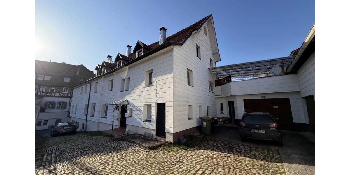 Etagenwohnung Gernsbach - 5 Zimmer, 145 m&sup2;, 1.740&euro; | Angebot:26235948