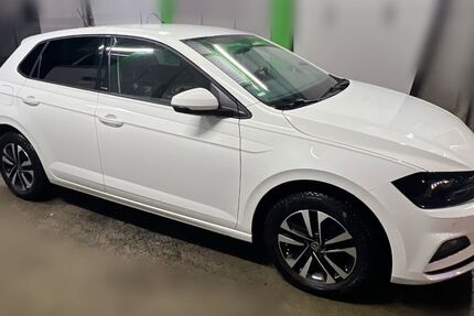 VW Polo 69.000 km 16.900 &euro; Lauter 96169