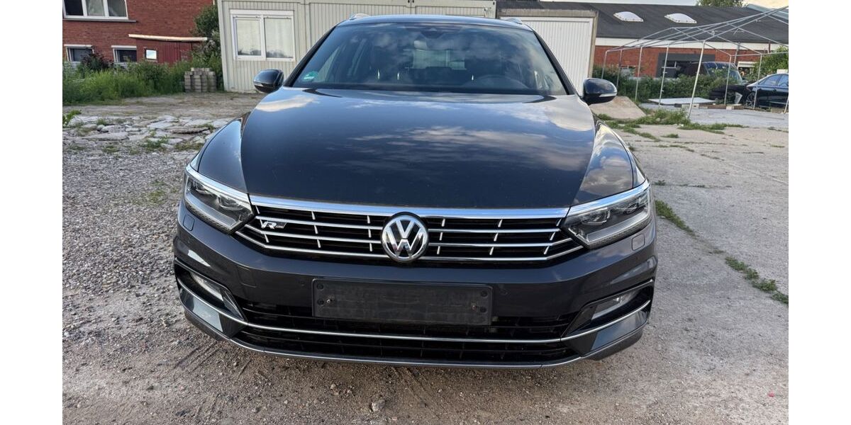 VW Passat 131.500 km 18.999 &euro; Lübeck 23560